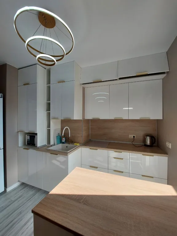 Уютная квартира в новом жк — аренда посуточно в Кудепста