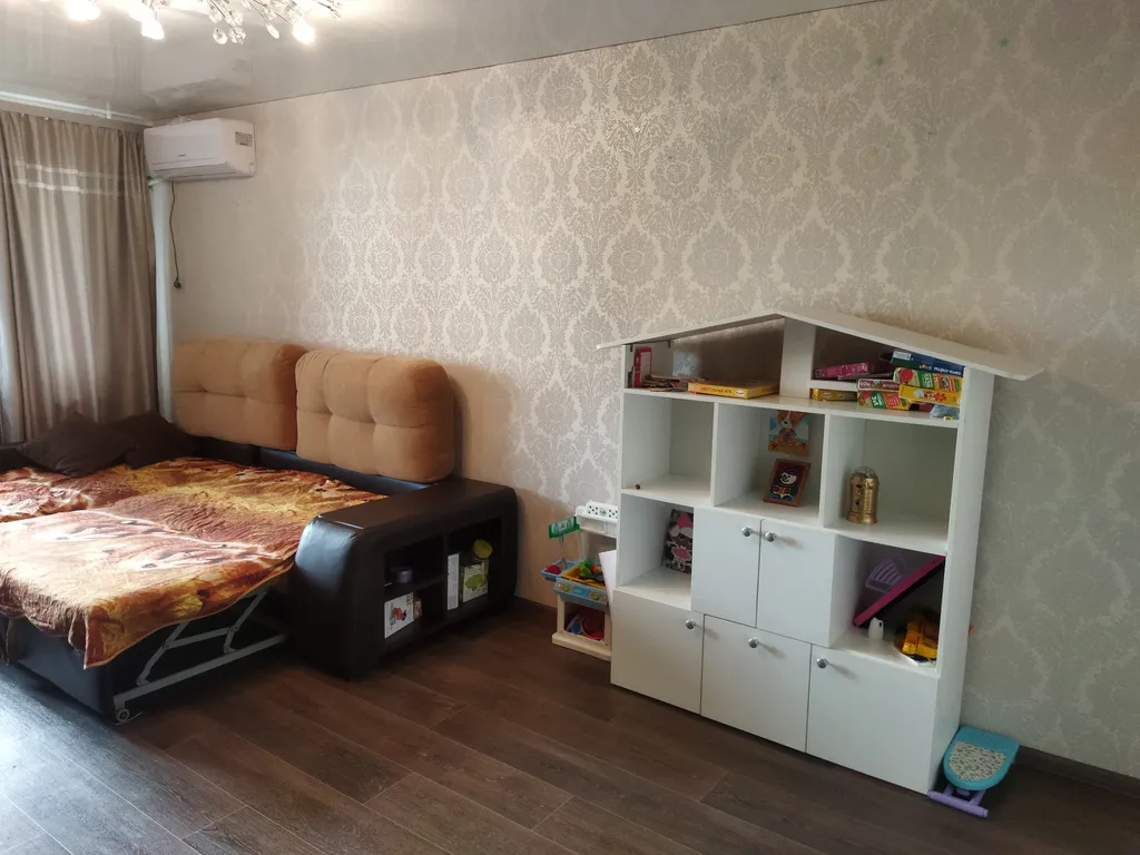 Квартира около Александровской больницы