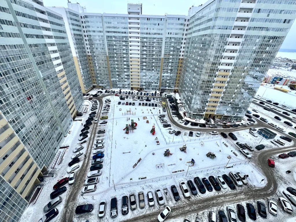 Студия с видом на Каму