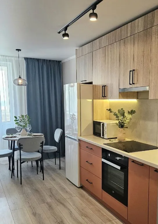 Стильная квартира Оранж с видом на Волгу, центр — аренда посуточно в Саратов