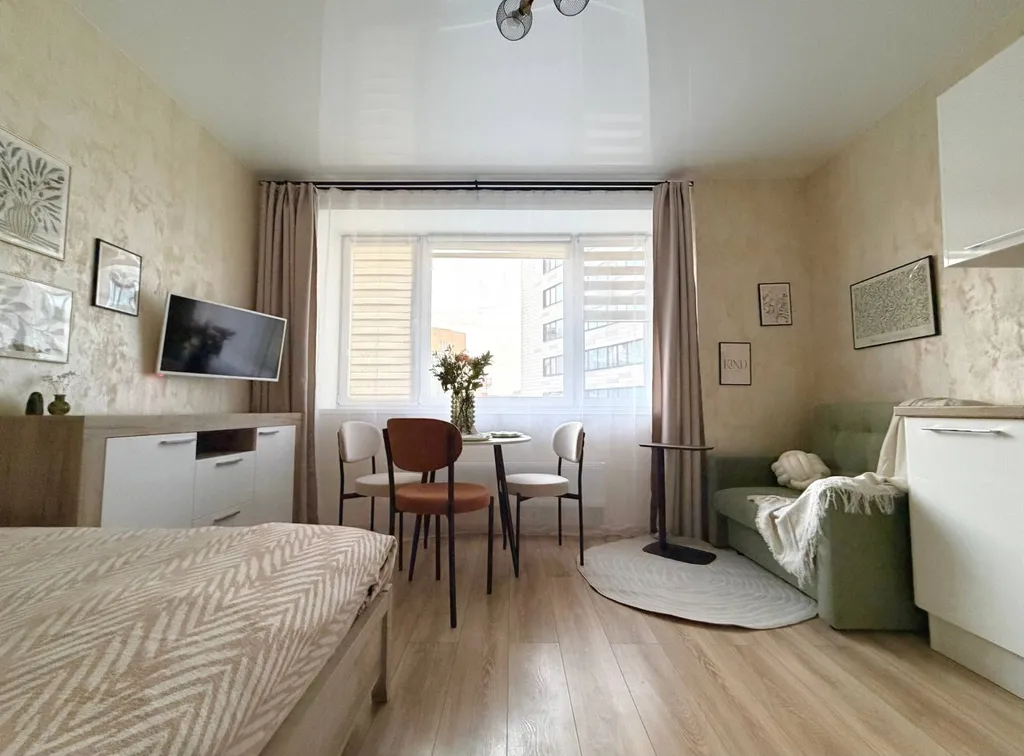 Студия на бульваре