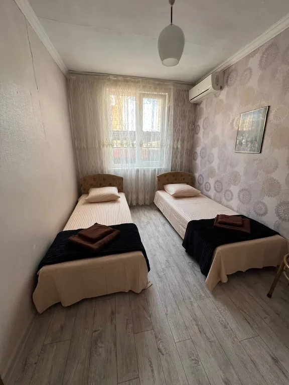 Уютный домик в 7 минутах от моря с зеленым двориком и парковой