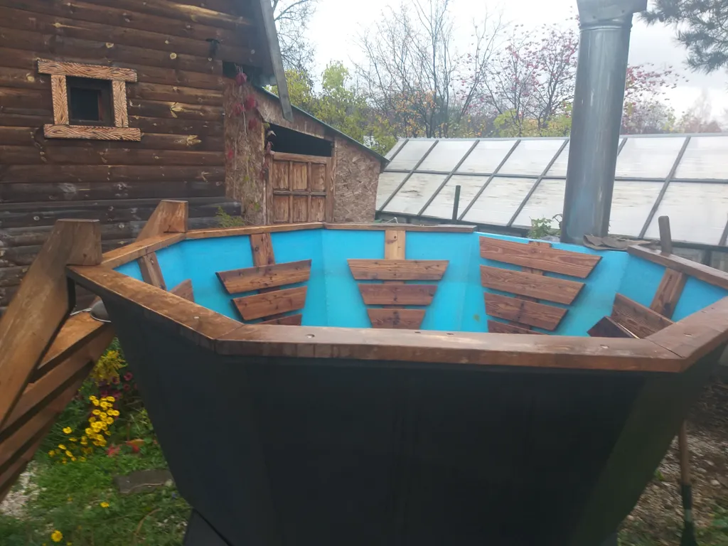 Дом на реке шале Венеция с чаном и вместительной банькой