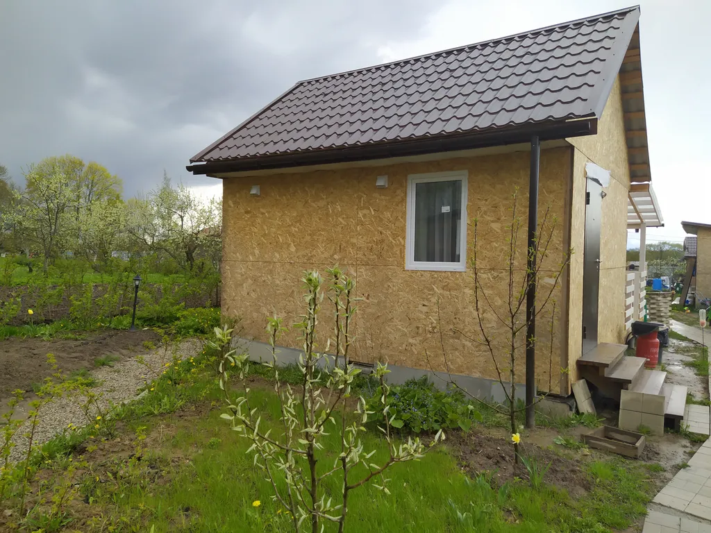 Коттедж Дом с 2 спальнями — Луга