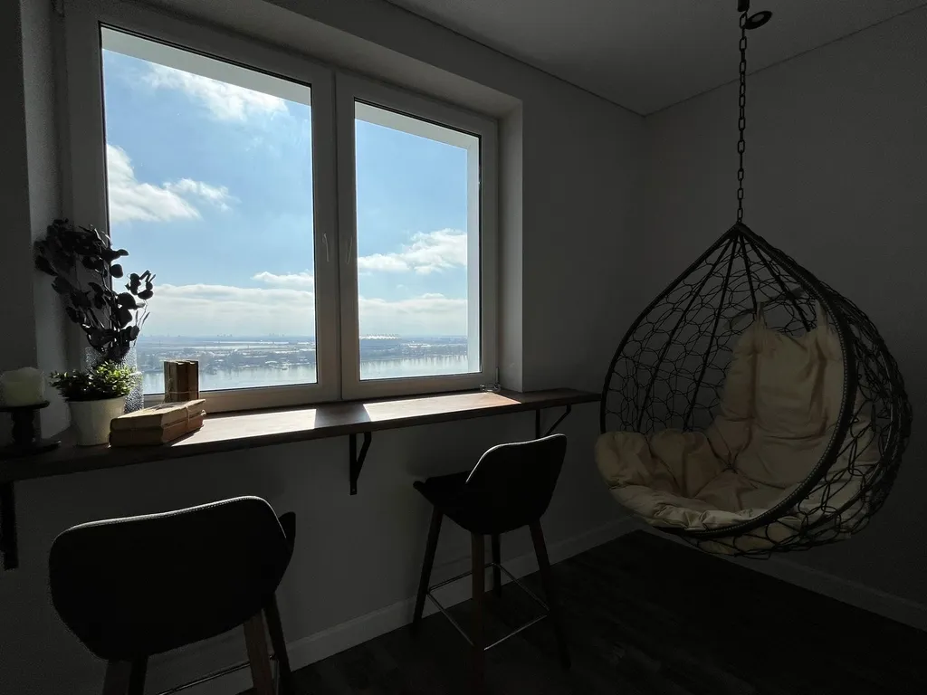 Апартаменты с видом на реку, проектором и игровой приставкой PS4