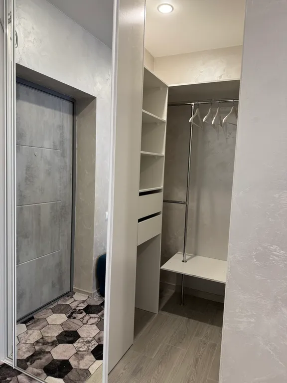 Уютная светлая квартира с видом на город