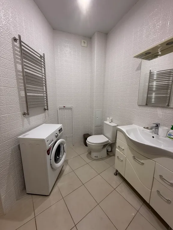 Двухкомнатная квартира на первой береговой линии!