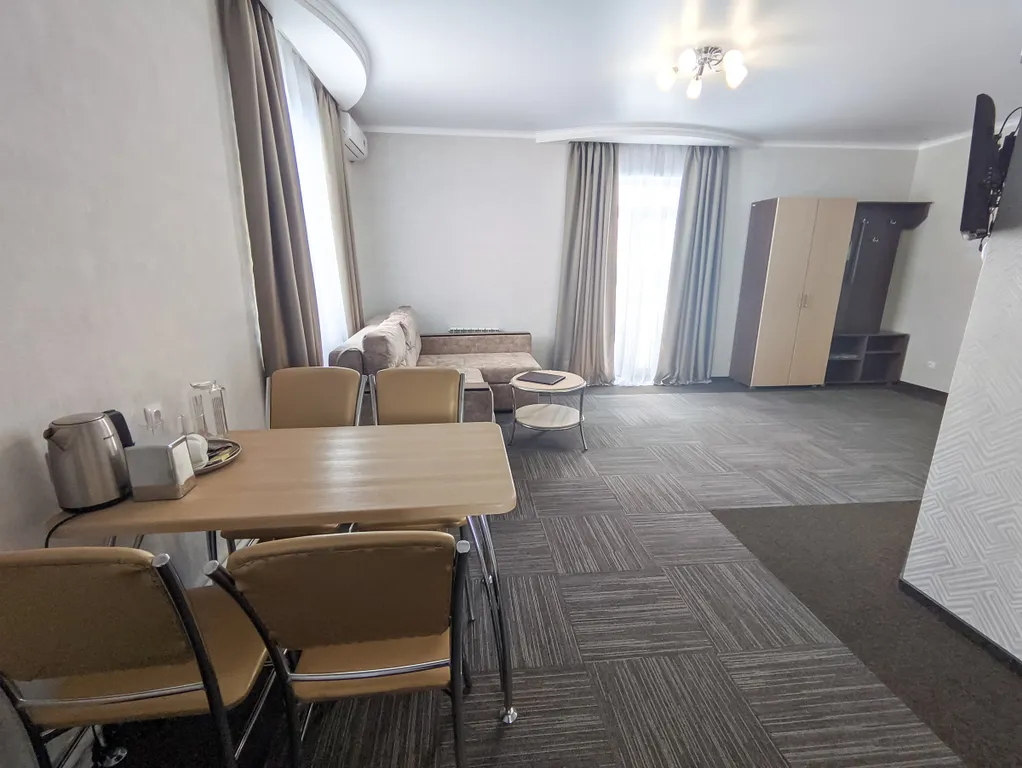 Люкс с видом на горы и Волгу