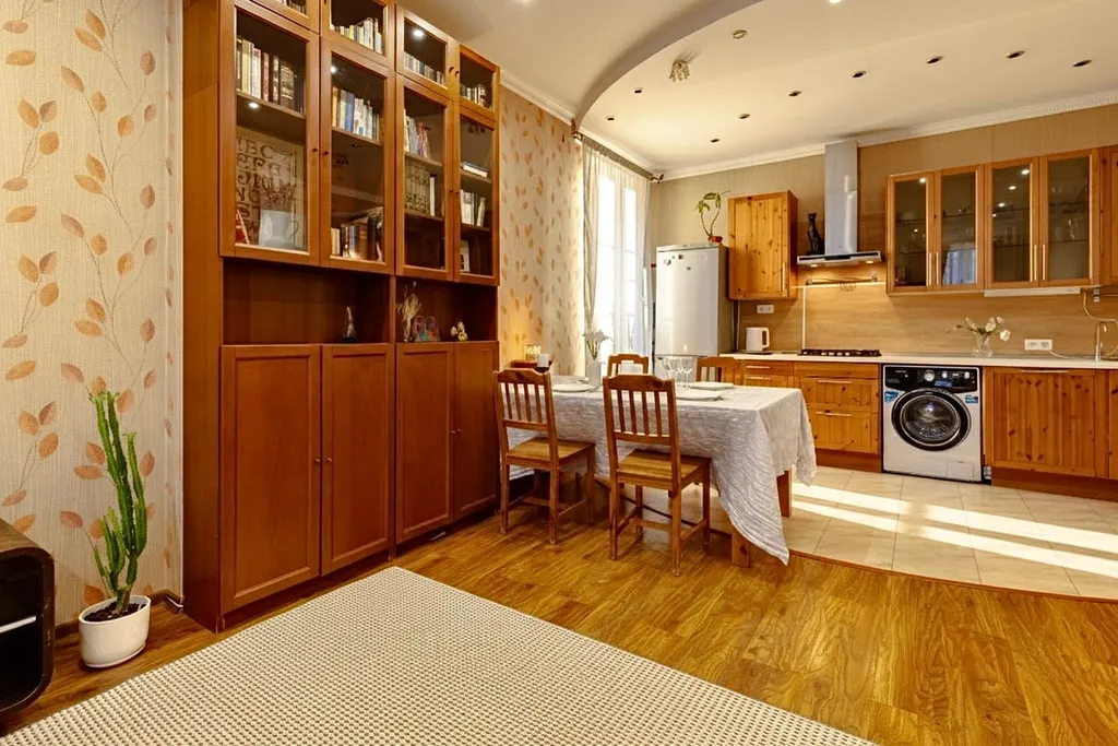 Квартира Квартира Просторная и тихая Евротрешка 74 м² в 5 минутах от вокзала — Санкт-Петербург