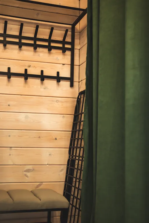 Уютный дом на берегу озера