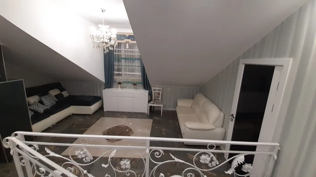 Двухуровневая квартира в тихом месте