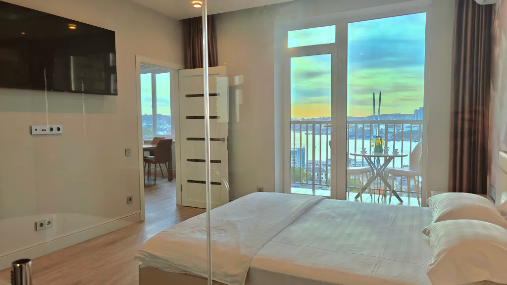 Видовая шикарная квартира в центре на набережной