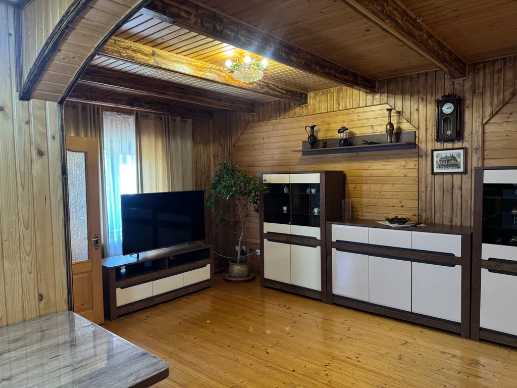 Уютный деревянный дом