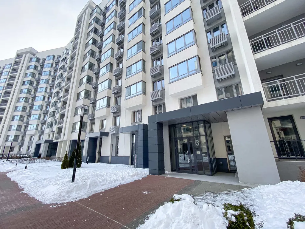 Студия с видом на Волгу