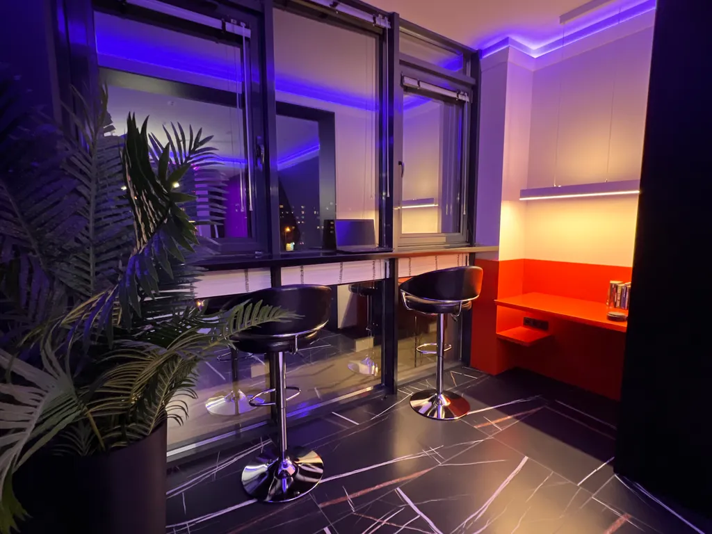 Элитная квартира с видом на воду в историческом центре Калининграда