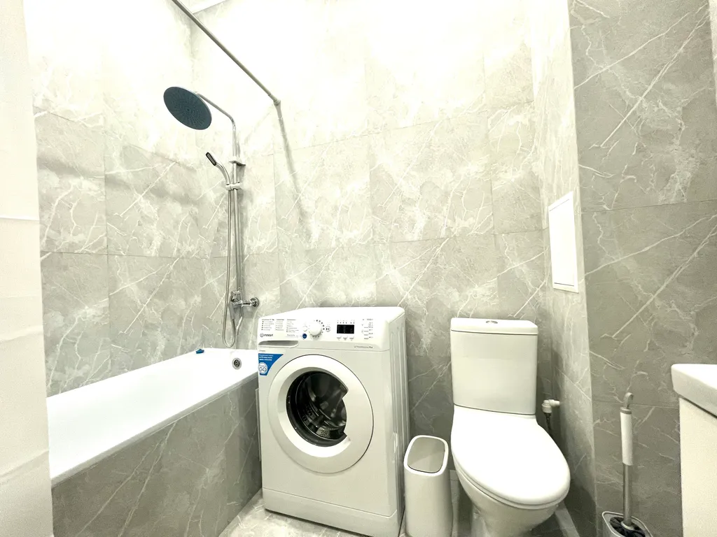 1 комнатная в центре, новая, красивая Левый берег