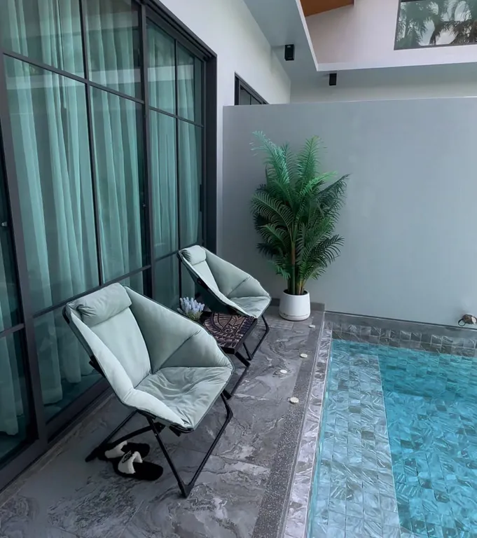 Вилла с частным бассейном в районе Най-харн