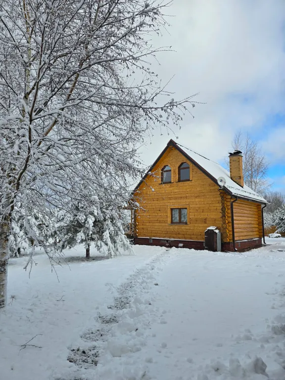 Комфортабельный 2-х этажный коттедж на 1 линии о. Селигер