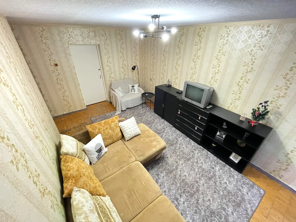 Квартира рядом с пляжем,у кинотеатра "Современник"