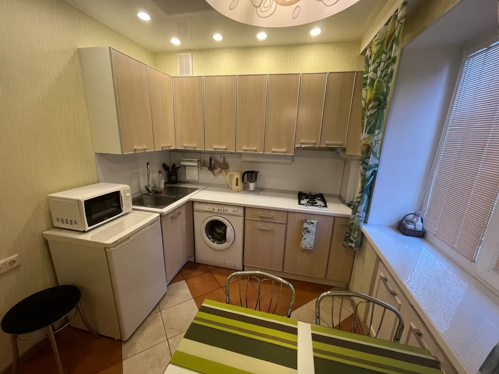 Для доброго гостя и ворота настежь