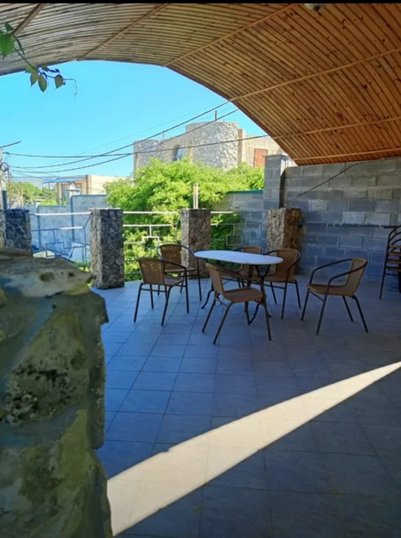 Номер с двухъярусной кроватью для детей и большой кроватью