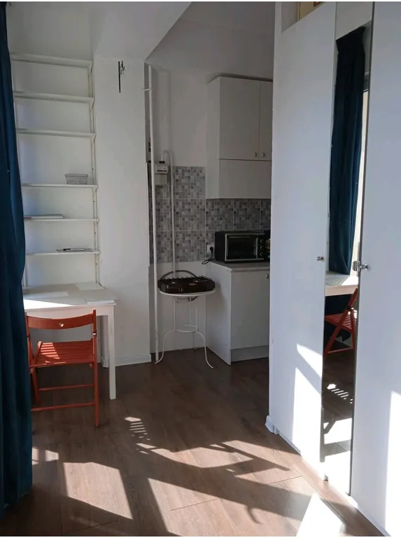 Студия с балконом