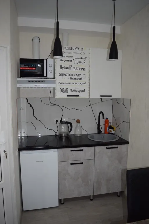 Номер в котеджном доме у моря в 3 минутах до пляжа