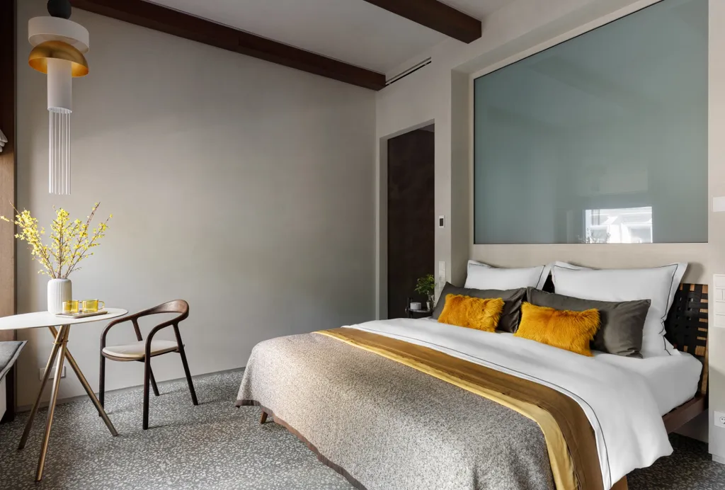 Studio 36 Suites Titul Amber