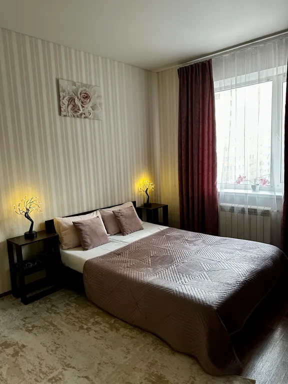 Бело-розовая квартира