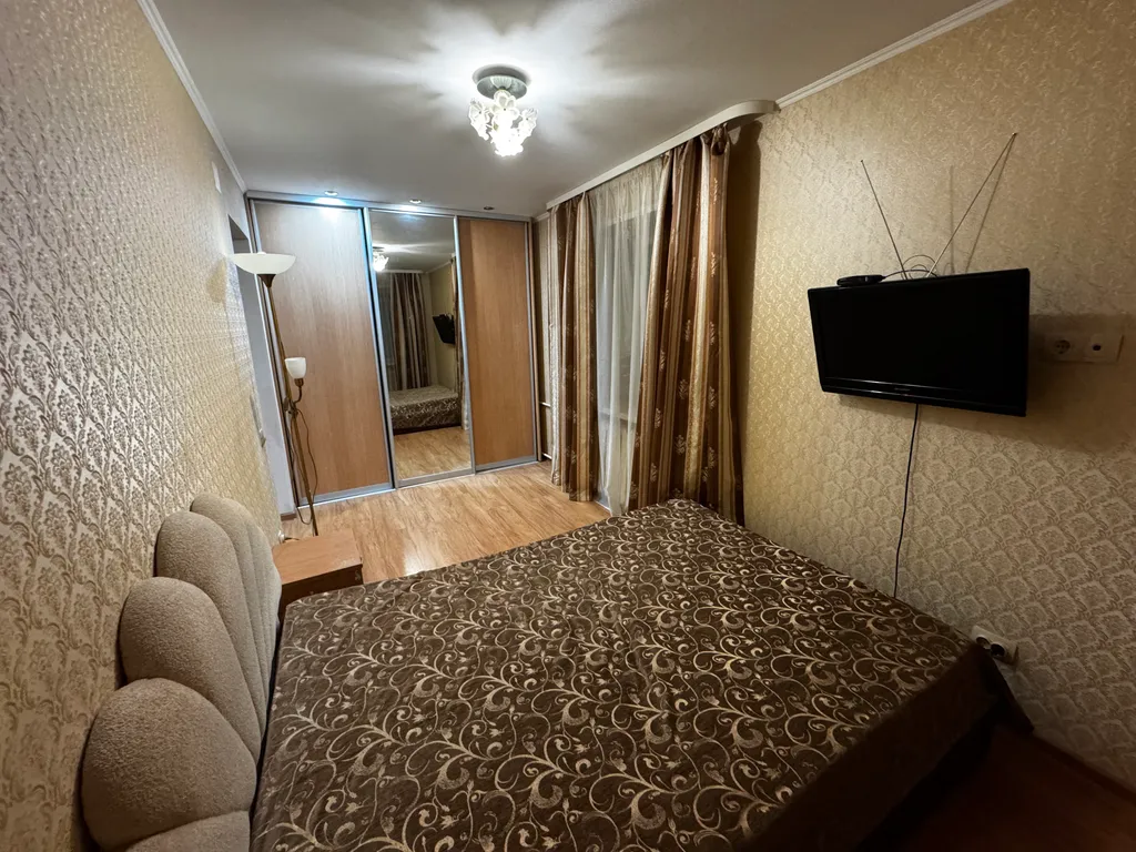 Уютная двухкомнатная квартира в центре города — аренда посуточно в Ухта