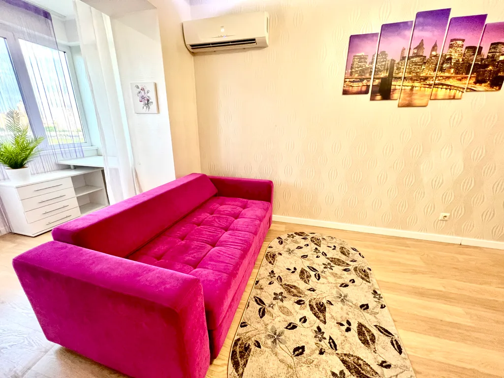 Квартира Квартира Стильная шикарная студия рядом с МТЛ-ареной — Самара