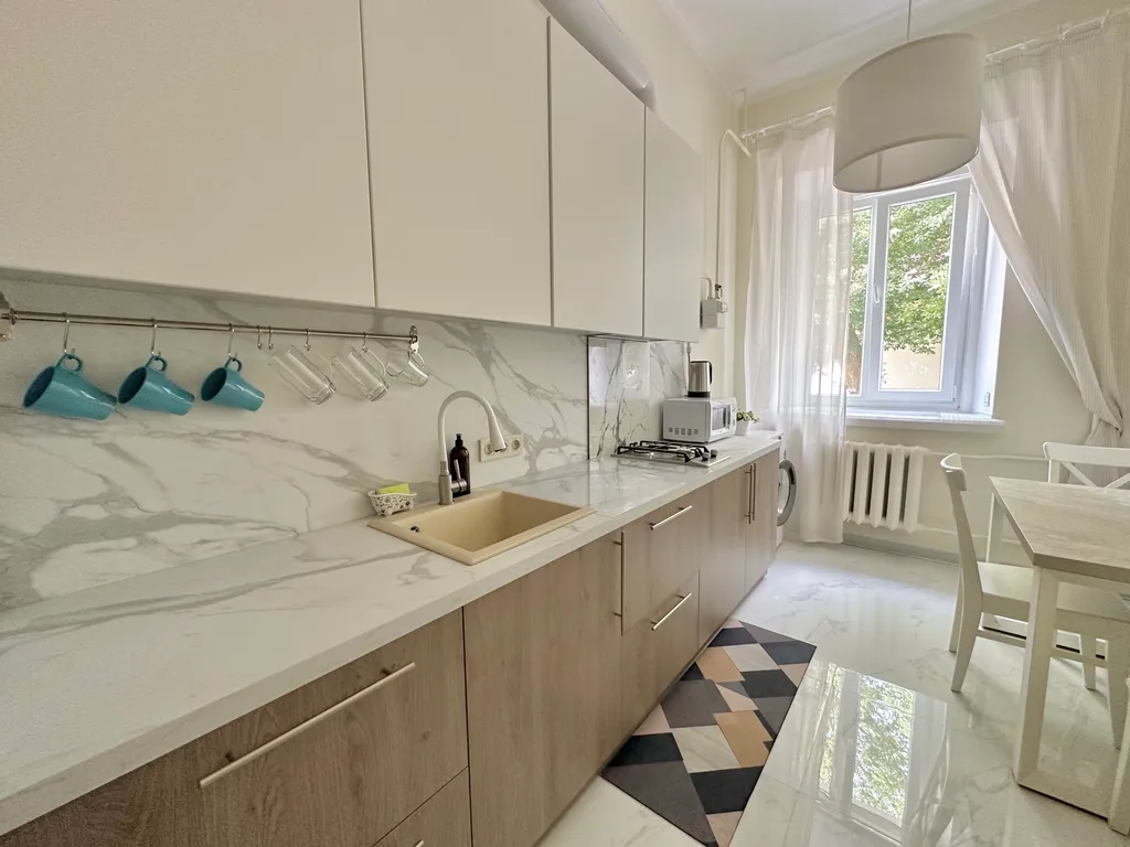 Квартира возле пешеходной улицы