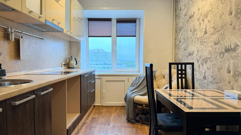 Просторная , двухкомнатная квартира на Галушина