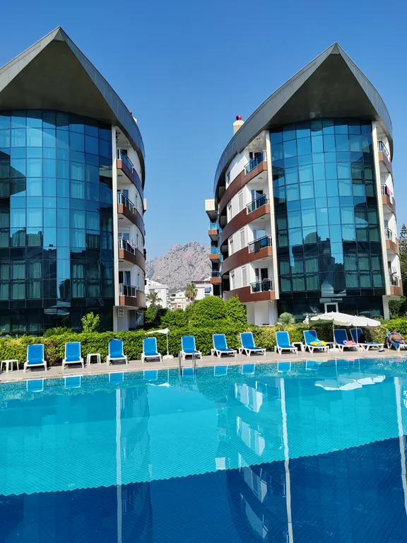 Шикарная двухкомнатная квартира со всеми удобствами