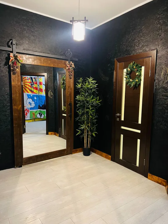 Дом с бассейном