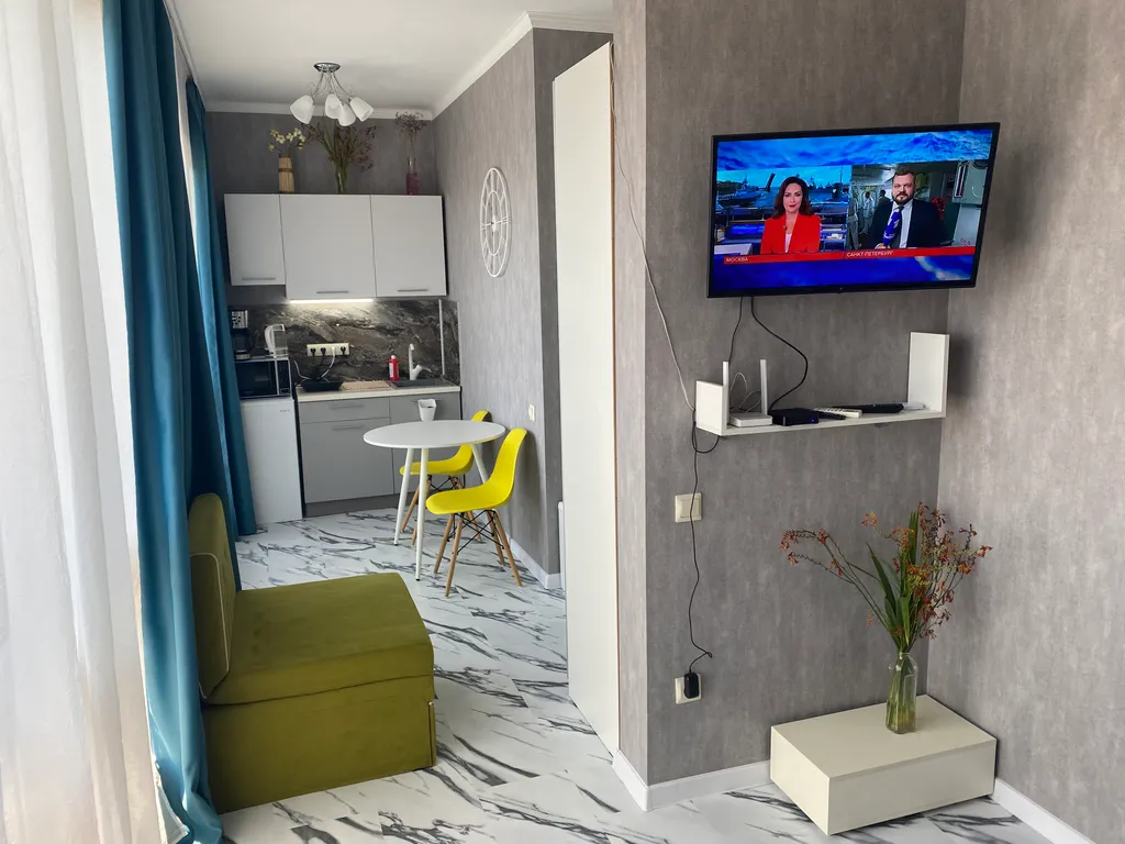 Квартира Квартира Уютная студия в центре Адлера рядом с морем, до Красной поляны 35 мин. — Адлер