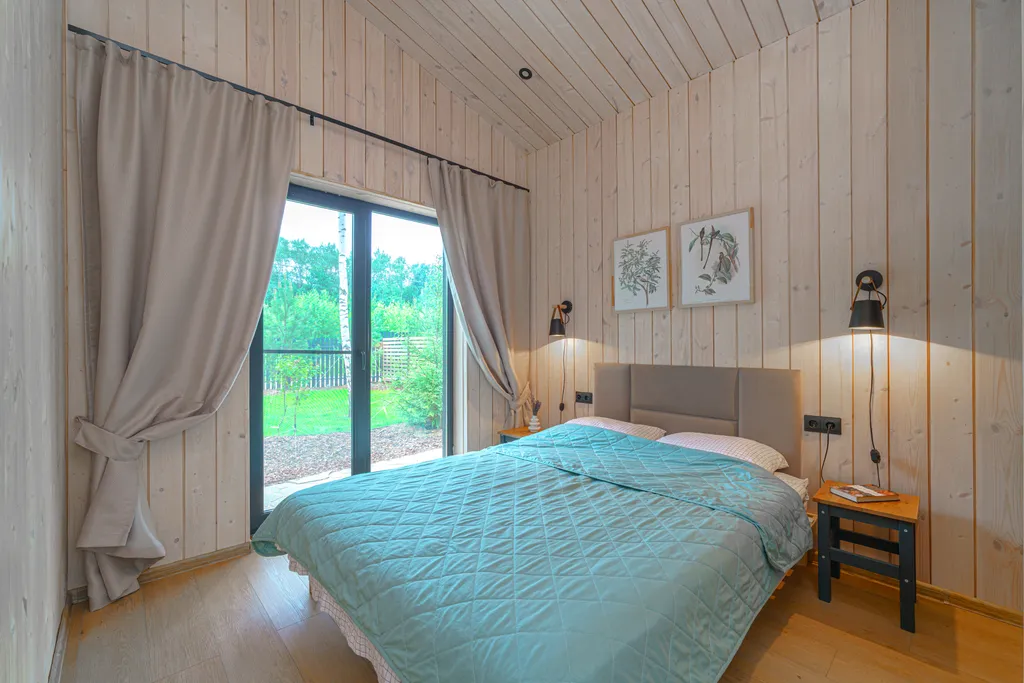 Домик с видом на лес