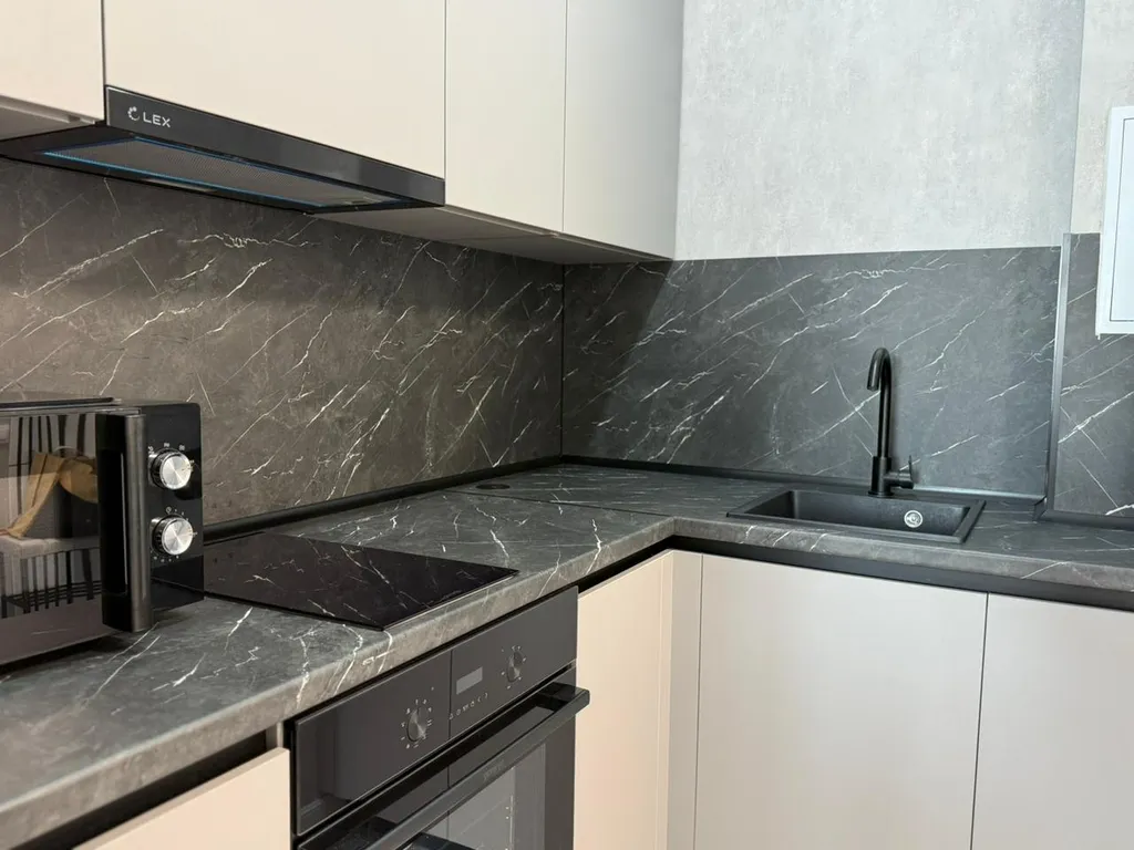 Евро-двухкомнатная квартира с видом на море Монако