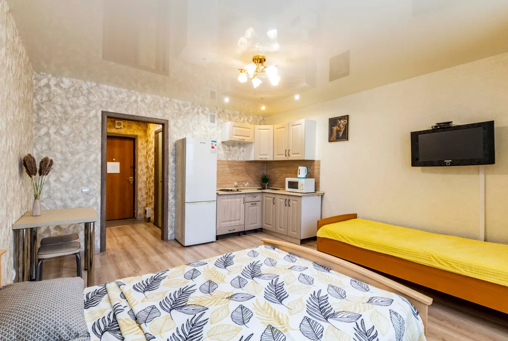 Квартира-студия с балконом для командированных и отдыха — аренда посуточно в Верхняя Пышма