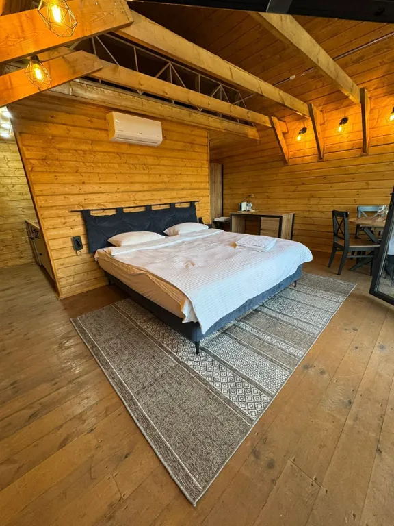 Большой домик в глэмпинге эко-ферма Гуляй поле