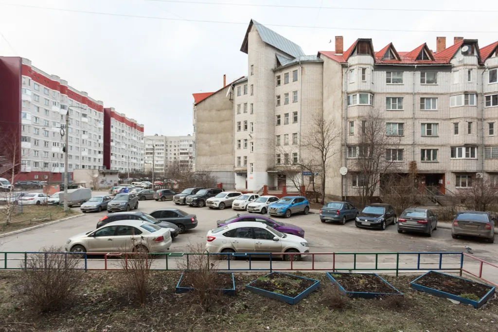 1-к у ТЦ ЛУЧ и ТЦ Форум