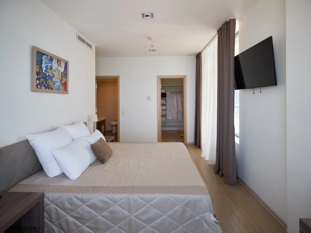 Брэвис Делюкс ЛаМар (3-х комнатные апартаменты) с панорамным видом на