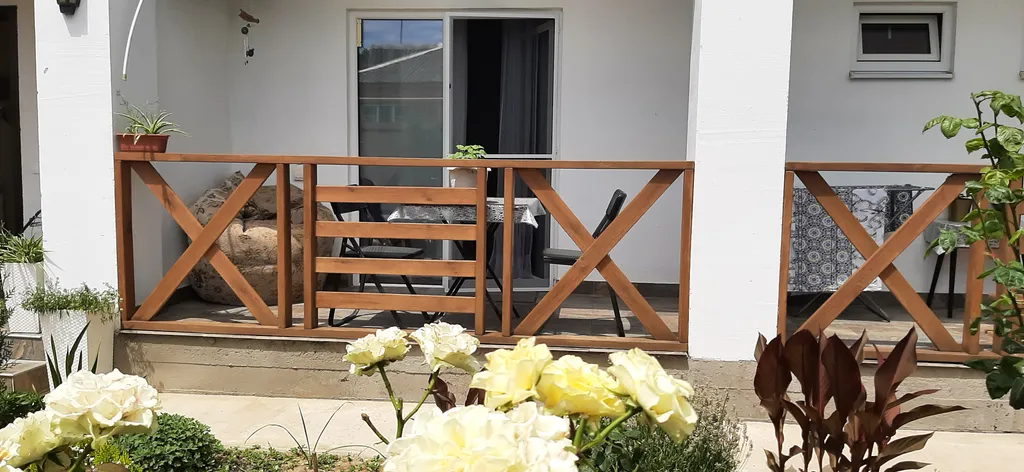 Коттедж Частный Дом — Кучугуры