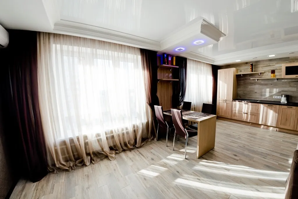 Евродвушка с дизайнерским ремонтом (рядом с ОГУ)