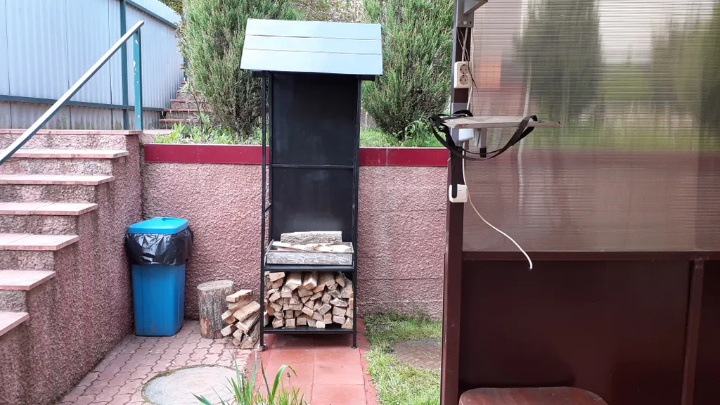 Дом на берегу озера Селигер