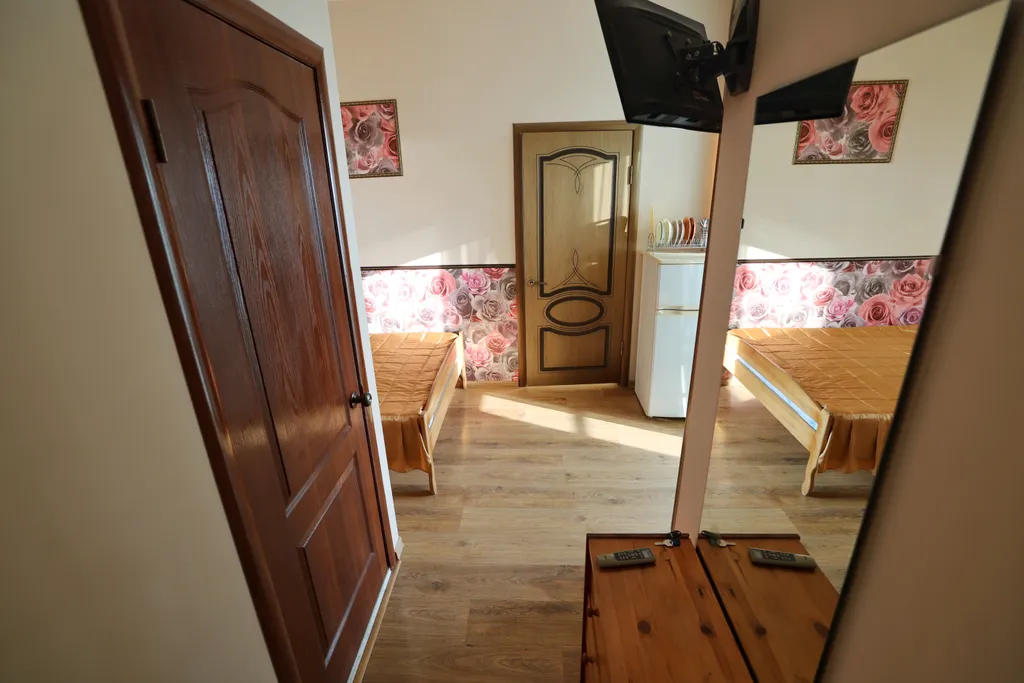 Квартира Квартира Четырехместный номер люкс с доп. местом и балконом с видом на море — Лазаревское