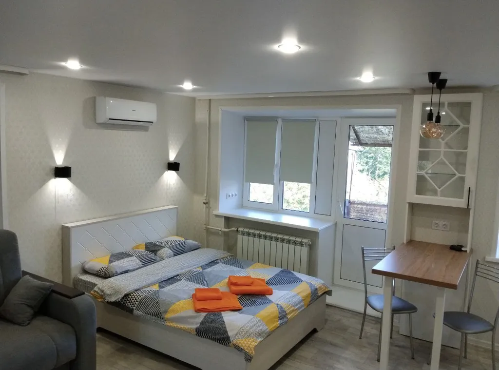 Светлая студия в тихом центре