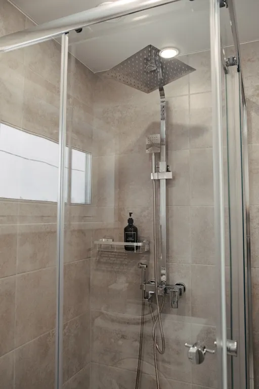 Уютный дом у склонов