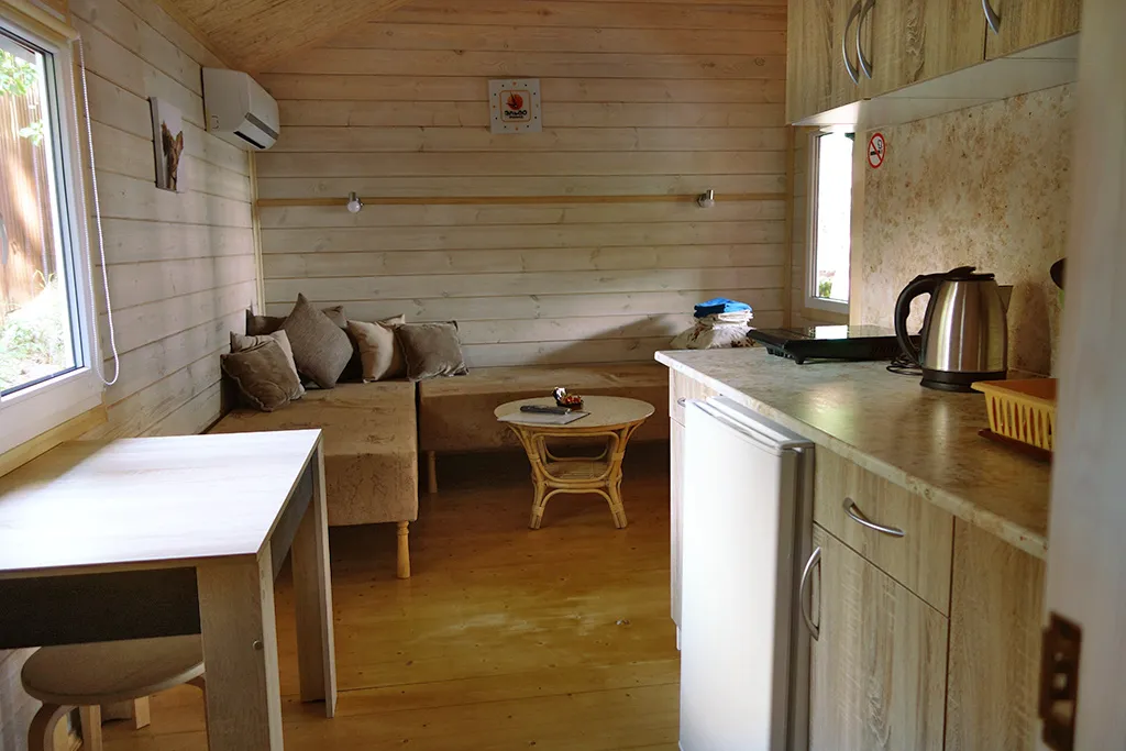 Коттедж Коттедж с изолированной спальней на берегу моря — Гизель-Дере