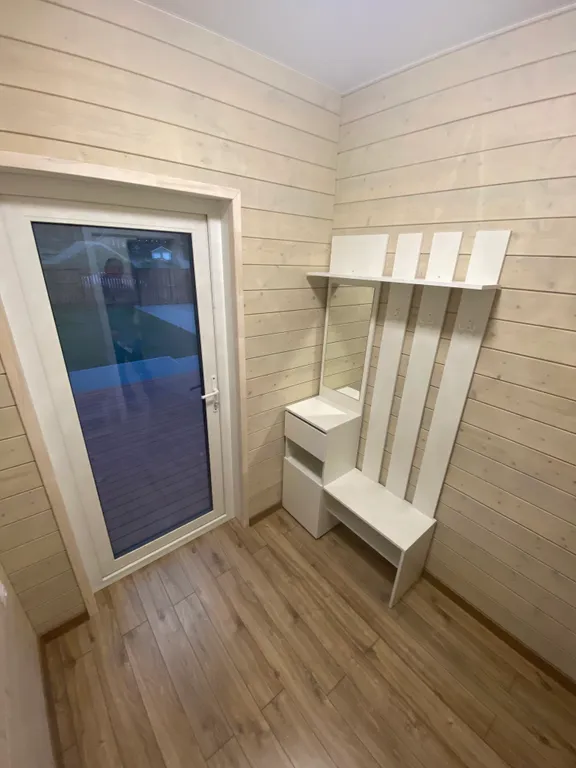 Дом с бассейном